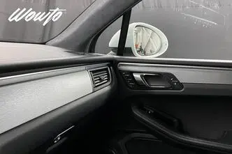 Porsche Macan, 3.6, 294 kW, petrol, automatic, four-wheel drive