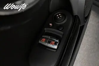 MINI Cooper, 2.0, 131 kW, petrol, automatic, four-wheel drive