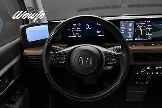 Honda e, 113 kW, elekter, automaat, nelikvedu