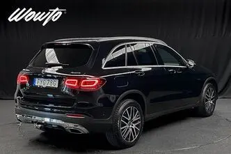 Mercedes-Benz GLC, 2.0, 235 kW, гибрид, автомат, полный привод