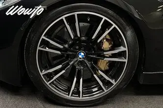 BMW M5, 4.4, 552 kW, bensiin, automaat, nelikvedu