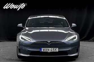 Tesla Model S, 493 kW, electric, automatic, four-wheel drive