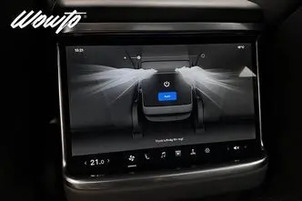 Tesla Model S, 493 kW, electric, automatic, four-wheel drive