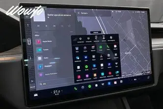 Tesla Model S, 493 kW, electric, automatic, four-wheel drive
