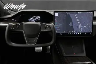 Tesla Model S, 493 kW, electric, automatic, four-wheel drive