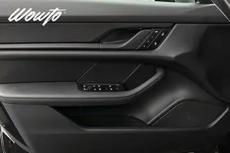 Porsche Taycan, 420 kW, electric, automatic, four-wheel drive