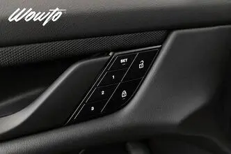 Porsche Taycan, 420 kW, electric, automatic, four-wheel drive