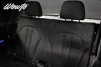 BMW X7, 3.0, 245 kW, бензин, автомат, полный привод