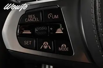 BMW X7, 3.0, 245 kW, бензин, автомат, полный привод