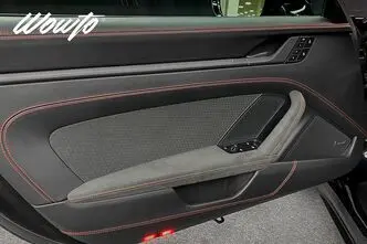 Porsche 911, 3.6, 398 kW, petrol, automatic, four-wheel drive