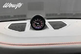 Porsche 911, 3.6, 398 kW, petrol, automatic, four-wheel drive