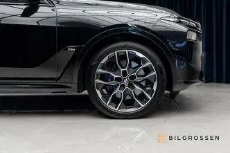 BMW X7, 4.4, 390 kW, bensiin, automaat, nelikvedu