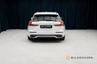 Volvo V60, 2.0, 335 kW, hübriid, automaat, nelikvedu