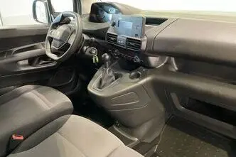 Peugeot Partner, 1.5, 75 kW, diesel, manual, front-wheel drive