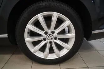 Volkswagen Passat, 1.8, 132 kW, petrol, automatic, front-wheel drive