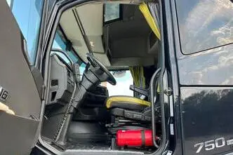 Volvo FH 16 750 8x4, 552 kW, diesel, automatic