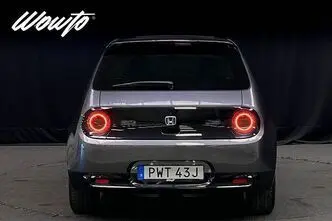 Honda e, 113 kW, elekter, automaat, nelikvedu