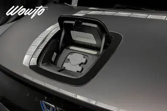 Honda e, 113 kW, elekter, automaat, nelikvedu