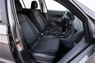 Volkswagen T-Cross, 1.6, 70 kW, дизель, механическая
