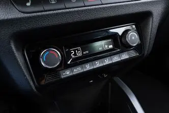 Škoda Fabia, 1.0, 70 kW, бензин, механическая, передний привод