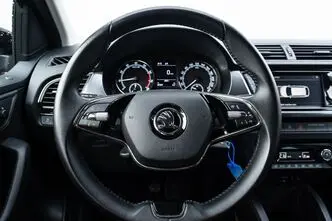 Škoda Fabia, 1.0, 70 kW, бензин, механическая, передний привод