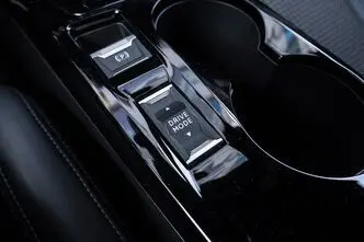 Peugeot 2008, 1.5, 96 kW, дизель, автомат, передний привод