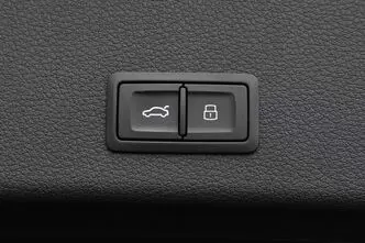 Audi e-tron, 300 kW, electric, automatic, four-wheel drive
