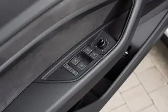 Audi e-tron, 158 kW, elekter, automaat, nelikvedu