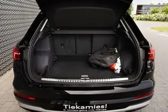 Audi Q3, 1.5, 110 kW, bensiin, automaat, esivedu