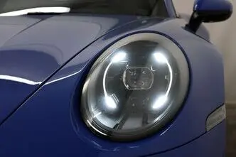 Porsche 911, 3.0, 290 kW, petrol, automatic, rear-wheel drive
