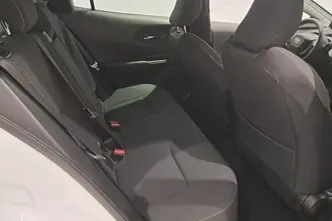 Toyota Prius, 2.0, 111 kW, подключаемый гибрид, автомат, передний привод