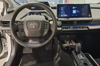 Toyota Prius, 2.0, 111 kW, подключаемый гибрид, автомат, передний привод