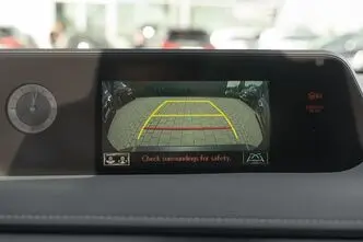 Lexus UX 250, 2.0, 135 kW, bensiin, automaat