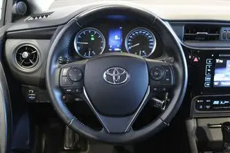 Toyota Corolla, 1.6, 97 kW, bensiin, automaat, esivedu