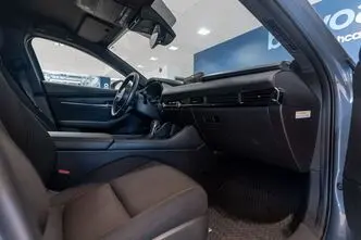 Mazda 3, 2.0, 110 kW, hübriid, automaat, esivedu