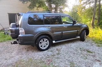 Mitsubishi Pajero, 3.2, 147 kW, diesel, automatic, four-wheel drive