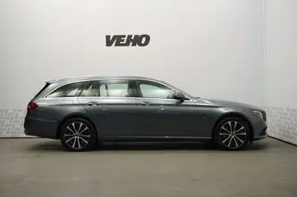 Mercedes-Benz E 300, 2.0, 143 kW, подключаемый гибрид, автомат, задний привод