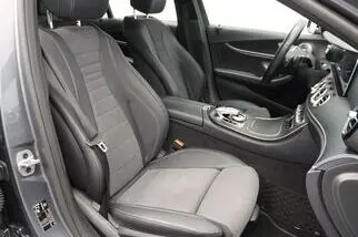 Mercedes-Benz E 300, 2.0, 143 kW, подключаемый гибрид, автомат, задний привод