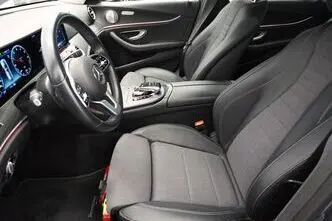 Mercedes-Benz E 300, 2.0, 143 kW, подключаемый гибрид, автомат, задний привод