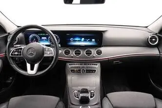 Mercedes-Benz E 300, 2.0, 143 kW, подключаемый гибрид, автомат, задний привод