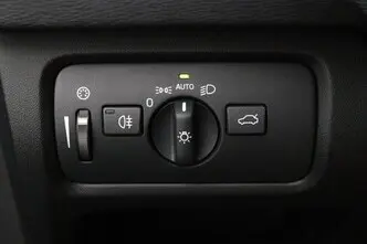 Volvo V40, 1.5, 112 kW, bensiin, automaat, esivedu