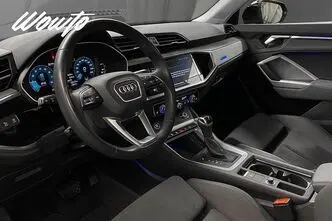Audi Q3, 1.5, 110 kW, бензин, автомат, полный привод