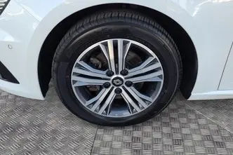 Renault Megane, 1.6, 67 kW, pistikhübriid, automaat, esivedu
