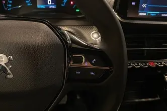 Peugeot e-2008, электричество, автомат, передний привод