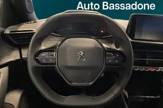 Peugeot e-2008, 100 kW, электричество, автомат, передний привод