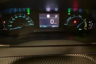 Peugeot e-2008, 100 kW, электричество, автомат, передний привод