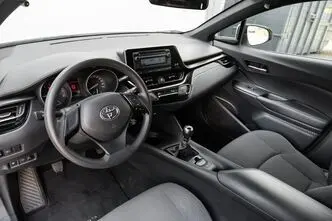 Toyota C-HR, 1.2, 85 kW, petrol, manual, front-wheel drive