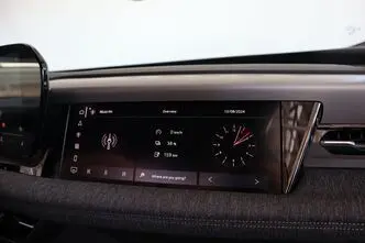Audi Q6 e-tron, 120 kW, electric, automatic, four-wheel drive
