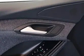 Audi Q6 e-tron, 120 kW, electric, automatic, four-wheel drive