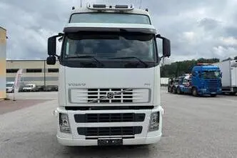 Volvo FH440, 324 kW, дизель, автомат